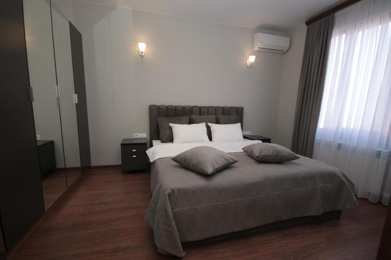 Hillside Guest House Єреван Екстер'єр фото