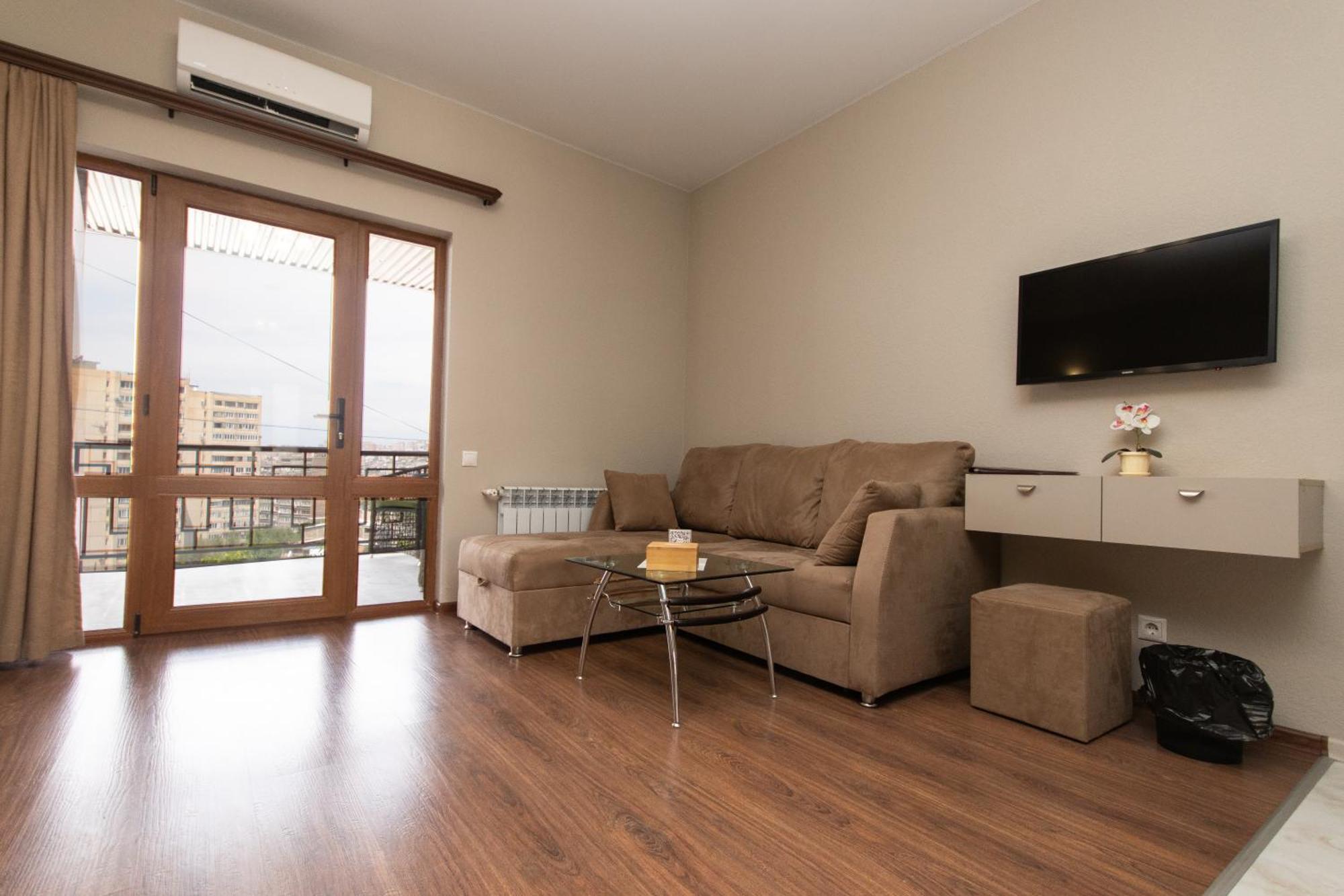 Hillside Guest House Єреван Екстер'єр фото